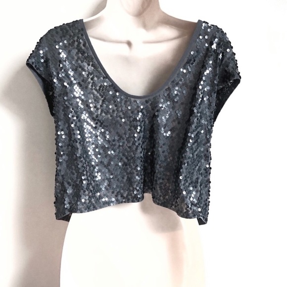 🆕 Express silver sequin cropped cap sleeve… - Picture 6 of 14
